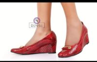 Women shoes red